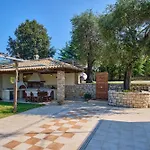 Utopia Vila *