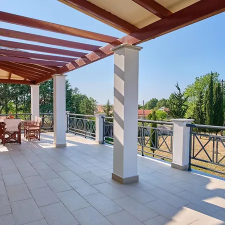 Utopia Villa Litheres