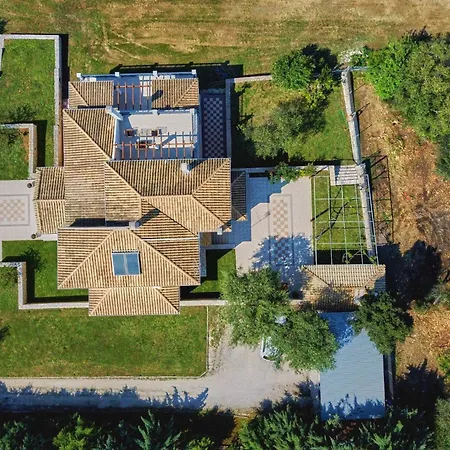 Utopia Villa